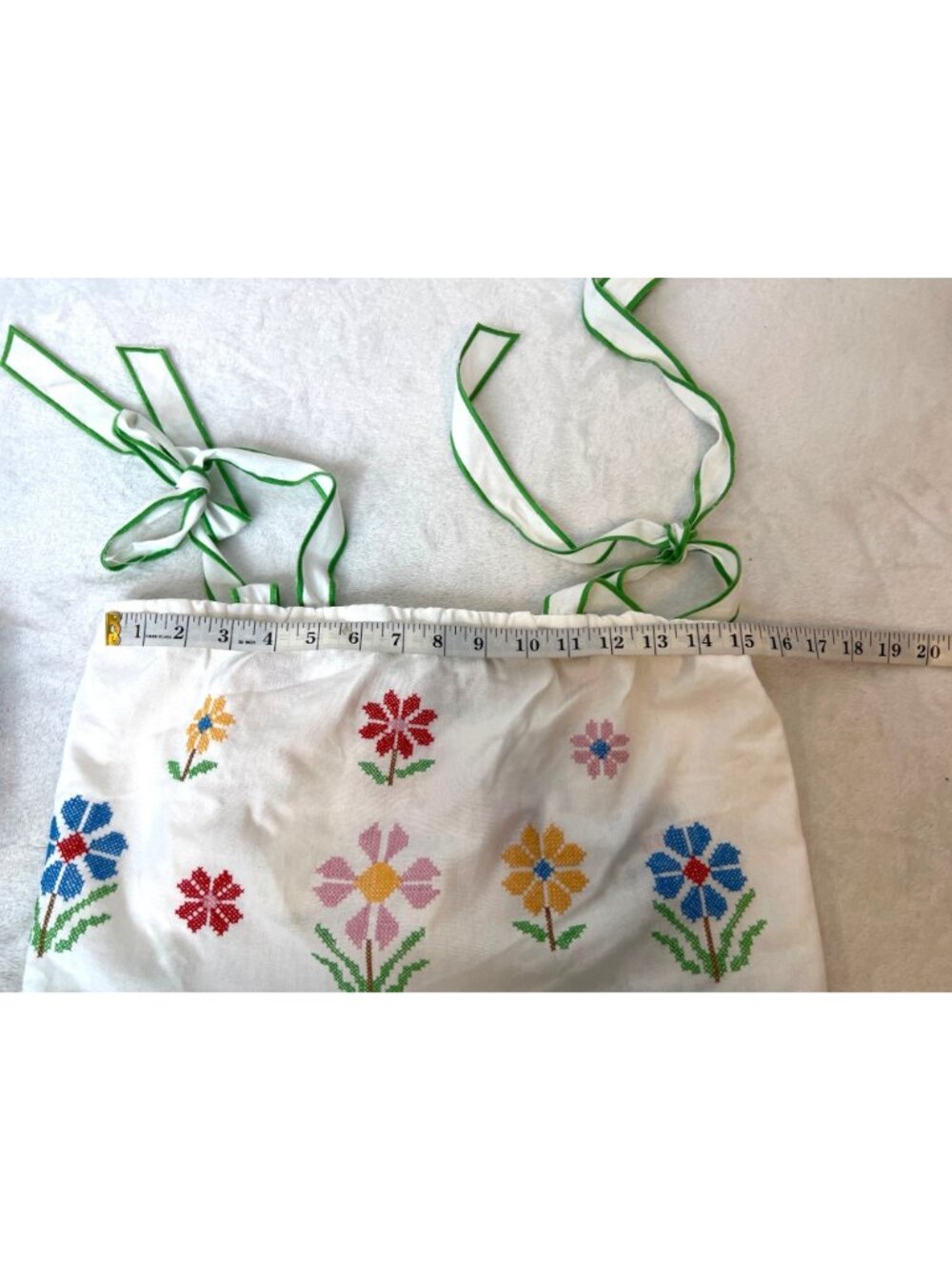 Amable By Mable Top Shorts Set Bows White Logan Floral Embroidered Festival MED - Picture 11 of 12
